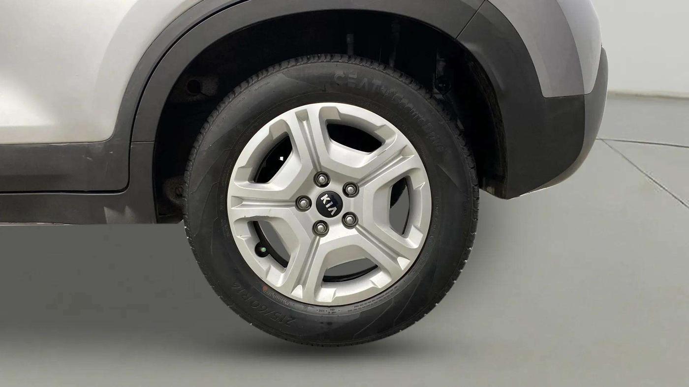 2021 KIA SONET HTK 1.2, Petrol, Manual, 9,094 km, Left Rear Wheel