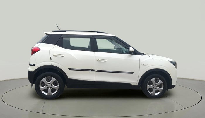 2020 Mahindra XUV300 W6 1.5 DIESEL AMT, Diesel, Automatic, 34,703 km, Right Side View