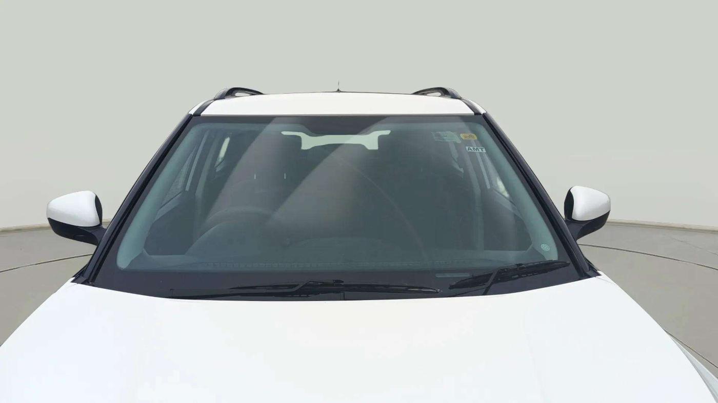 2020 Mahindra XUV300 W6 1.5 DIESEL AMT, Diesel, Automatic, 34,703 km, Front Windshield