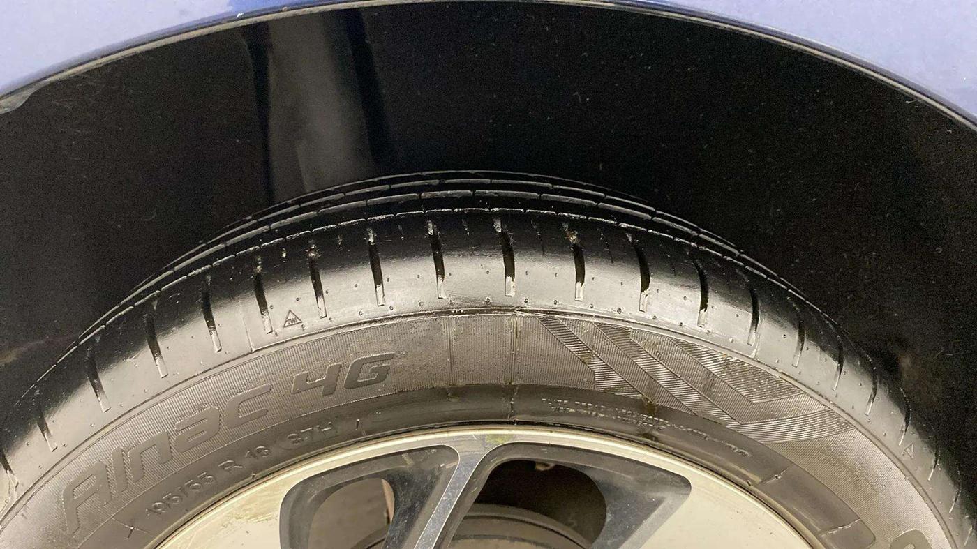 2021 Maruti Baleno ZETA CVT PETROL 1.2, Petrol, Automatic, 52,785 km, Right Rear Tyre Tread