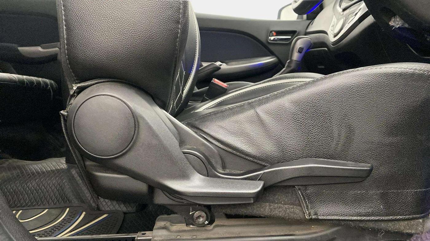 2021 Maruti Baleno ZETA CVT PETROL 1.2, Petrol, Automatic, 52,785 km, Driver Side Adjustment Panel