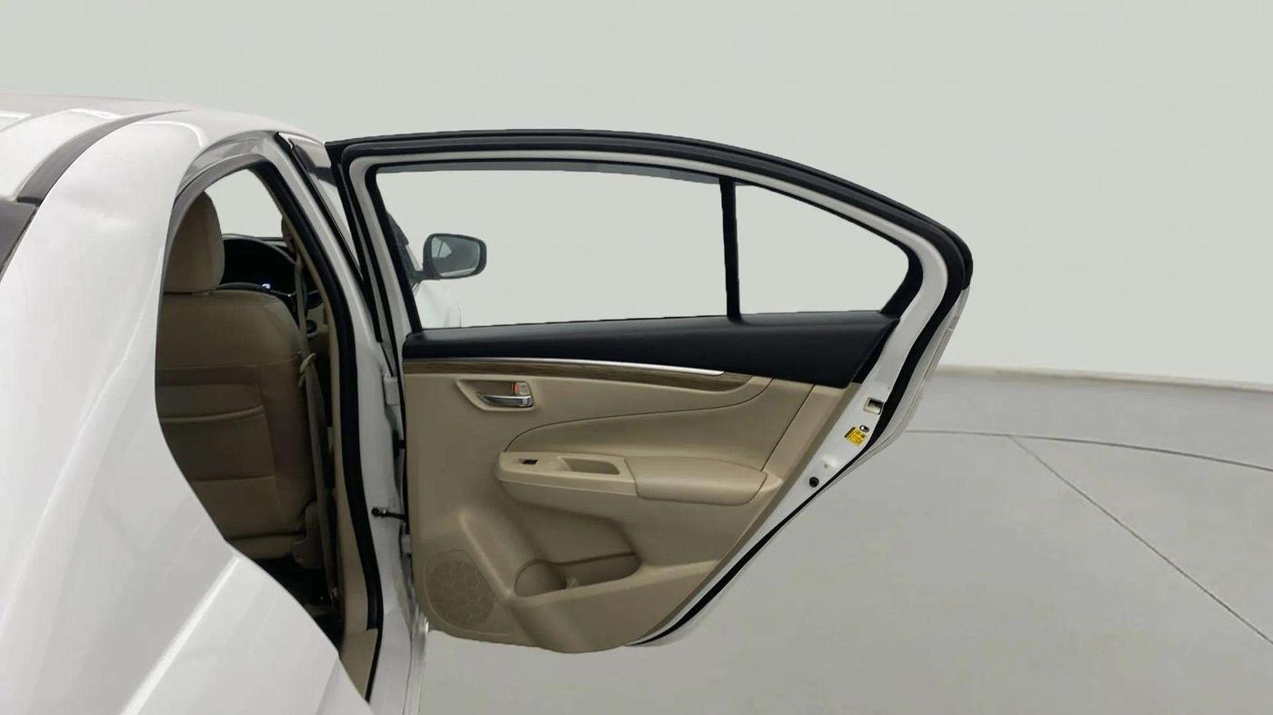 2018 Maruti Ciaz ALPHA 1.5 SHVS PETROL, Petrol, Manual, 43,315 km, RHS Rear Door