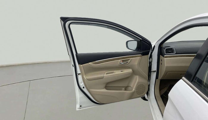 2018 Maruti Ciaz ALPHA 1.5 SHVS PETROL, Petrol, Manual, 43,315 km, LHS Front Door