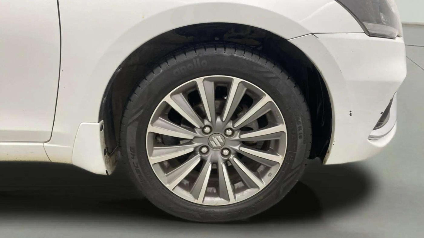 2018 Maruti Ciaz ALPHA 1.5 SHVS PETROL, Petrol, Manual, 43,315 km, Right Front Wheel