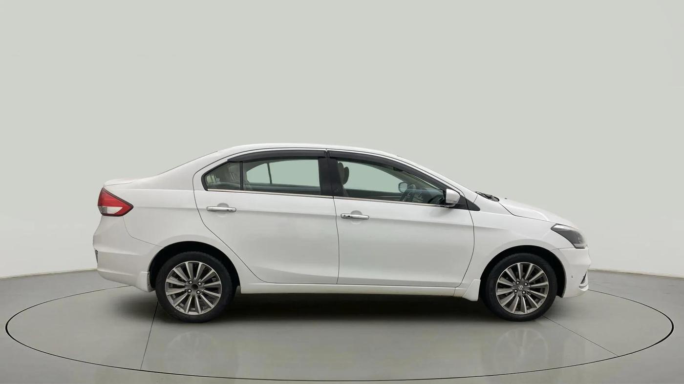 2018 Maruti Ciaz ALPHA 1.5 SHVS PETROL, Petrol, Manual, 43,315 km, Right Side View