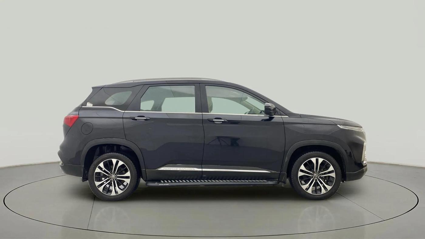 2021 MG HECTOR SMART 1.5 PETROL CVT, Petrol, Automatic, 24,602 km, Right Side View