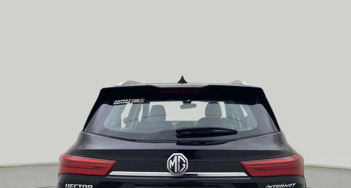 2021 MG HECTOR SMART 1.5 PETROL CVT, Petrol, Automatic, 24,602 km, Rear Windshield