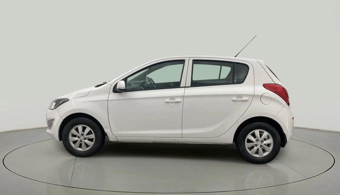 2014 Hyundai i20 SPORTZ 1.2, Petrol, Manual, 32,786 km, Left Side