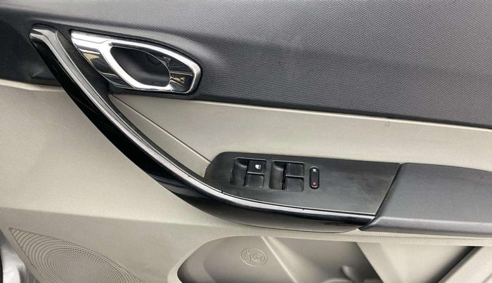 2018 Tata Tiago XZA PETROL, Petrol, Automatic, 76,892 km, Driver Side Door Panels Control