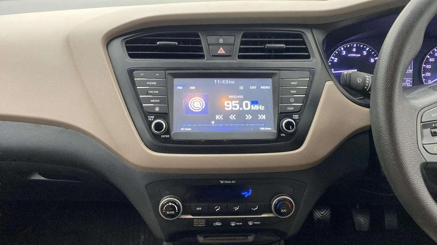 2017 Hyundai Elite i20 ASTA 1.2, Petrol, Manual, 33,801 km, Air Conditioner