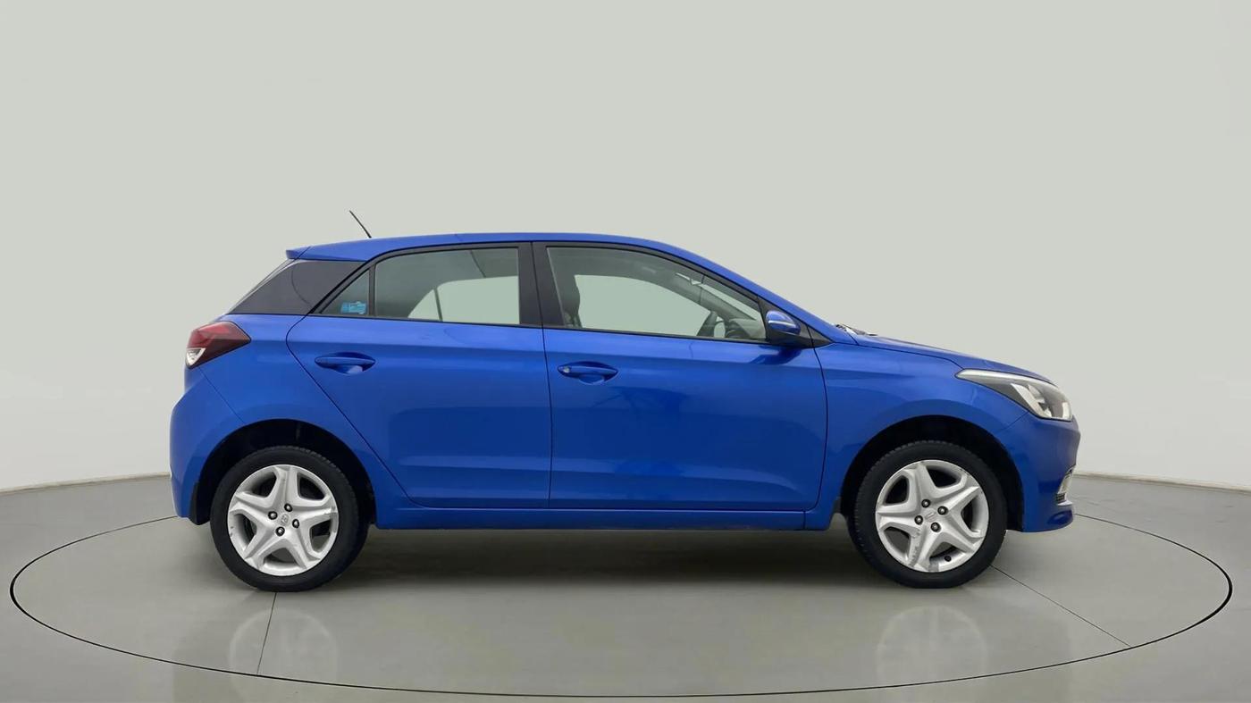 2017 Hyundai Elite i20 ASTA 1.2, Petrol, Manual, 33,801 km, Right Side View