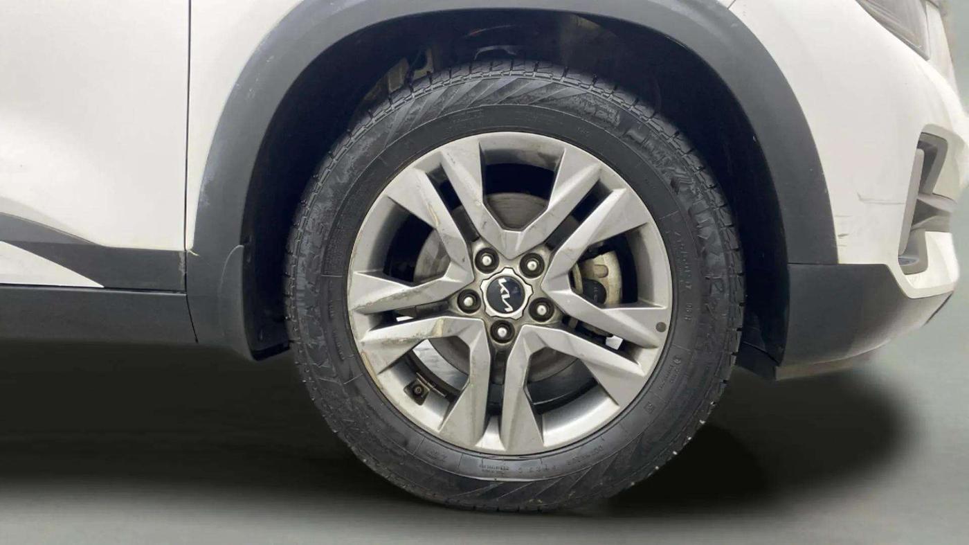 2022 KIA SELTOS HTX DIESEL 1.5, Diesel, Manual, 75,613 km, Right Front Wheel