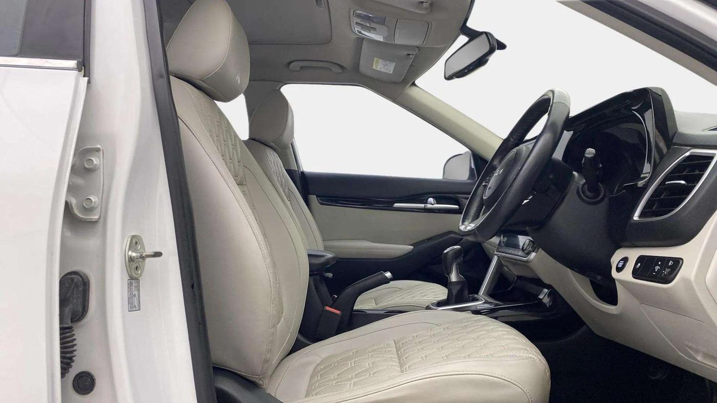 2022 KIA SELTOS HTX DIESEL 1.5, Diesel, Manual, 75,613 km, Right Side Front Door Cabin