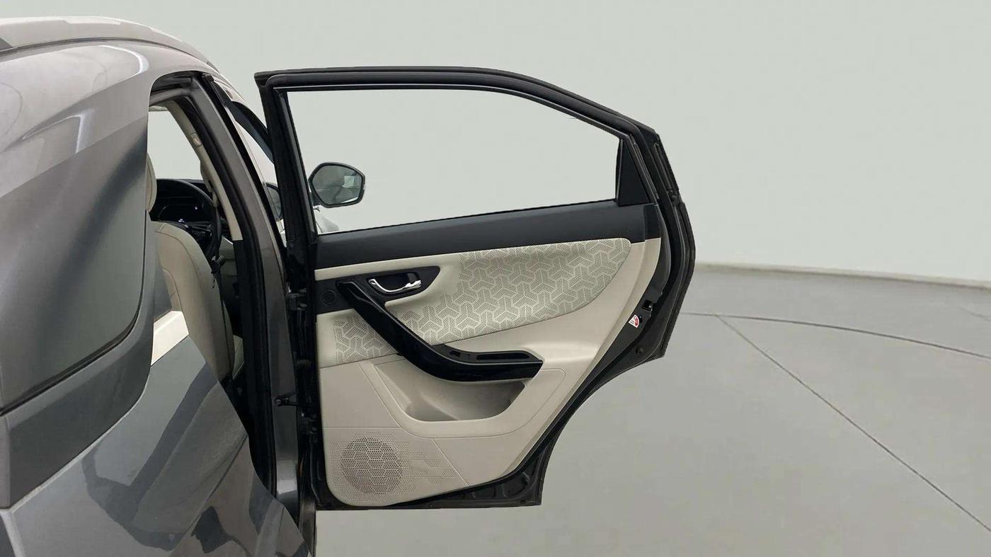 2023 Tata NEXON XZA PLUS (L), Petrol, Automatic, 4,877 km, RHS Rear Door