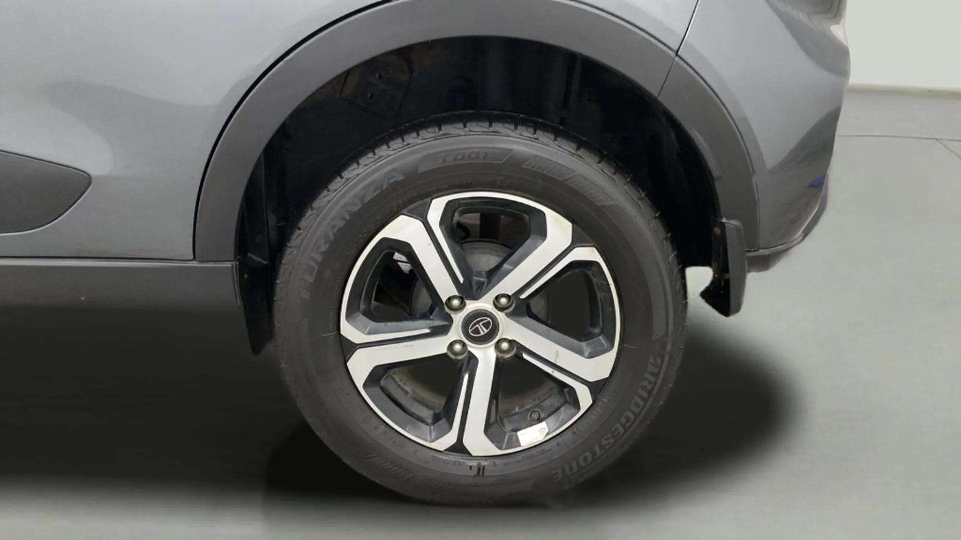 2023 Tata NEXON XZA PLUS (L), Petrol, Automatic, 4,877 km, Left Rear Wheel