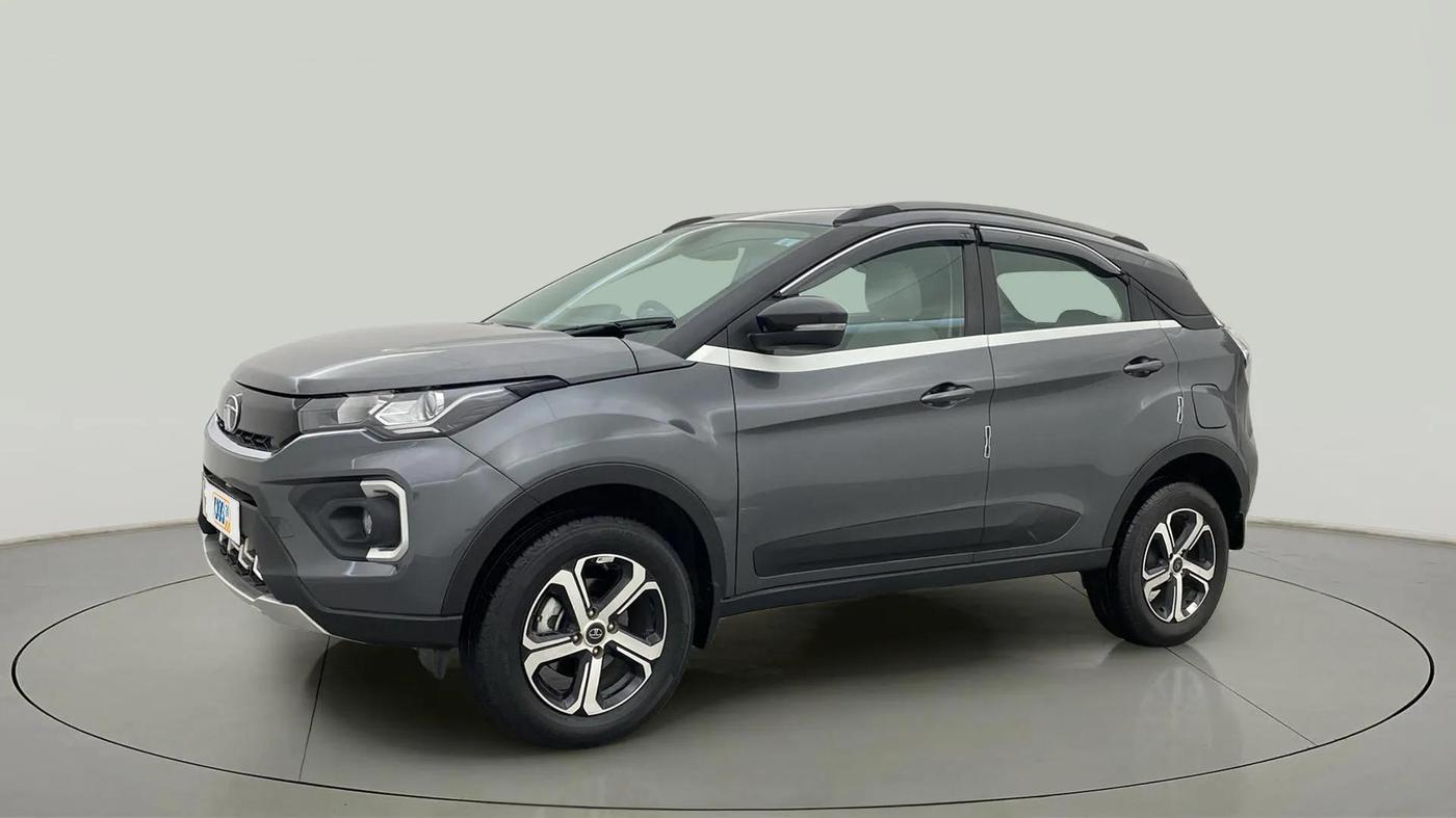 2023 Tata NEXON XZA PLUS (L), Petrol, Automatic, 4,877 km, Left Front Diagonal