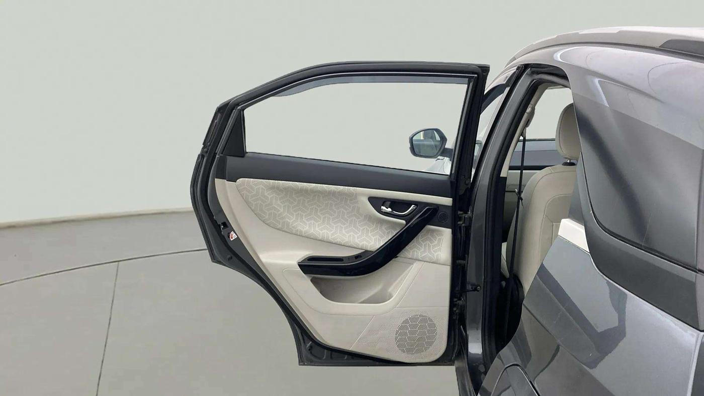 2023 Tata NEXON XZA PLUS (L), Petrol, Automatic, 4,877 km, LHS Rear Door