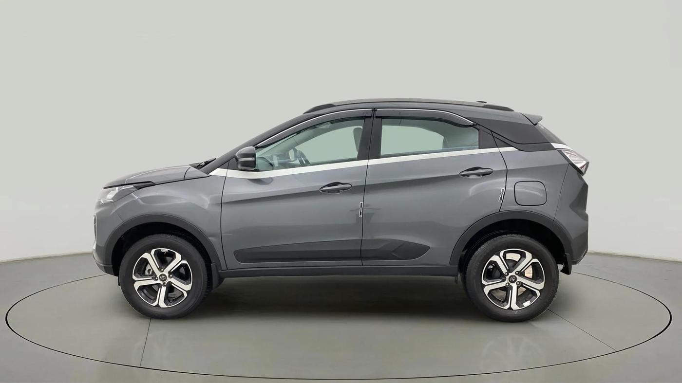 2023 Tata NEXON XZA PLUS (L), Petrol, Automatic, 4,877 km, Left Side