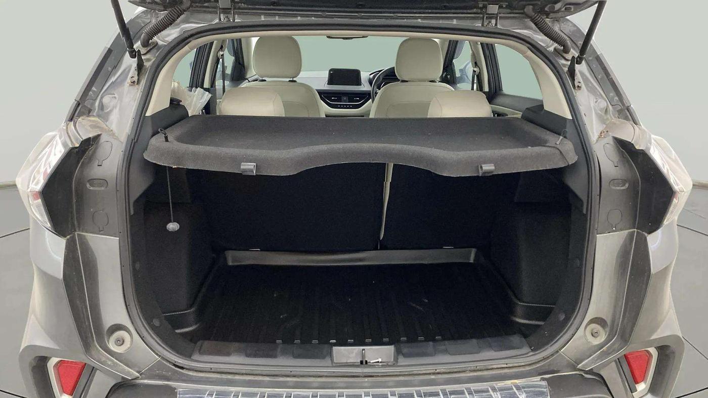 2023 Tata NEXON XZA PLUS (L), Petrol, Automatic, 4,877 km, Boot Inside
