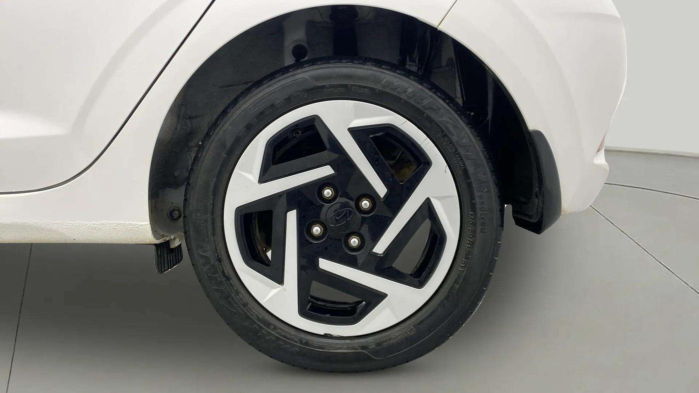 2023 Hyundai GRAND I10 NIOS SPORTZ AMT 1.2 KAPPA VTVT, Petrol, Automatic, 8,031 km, Left Rear Wheel