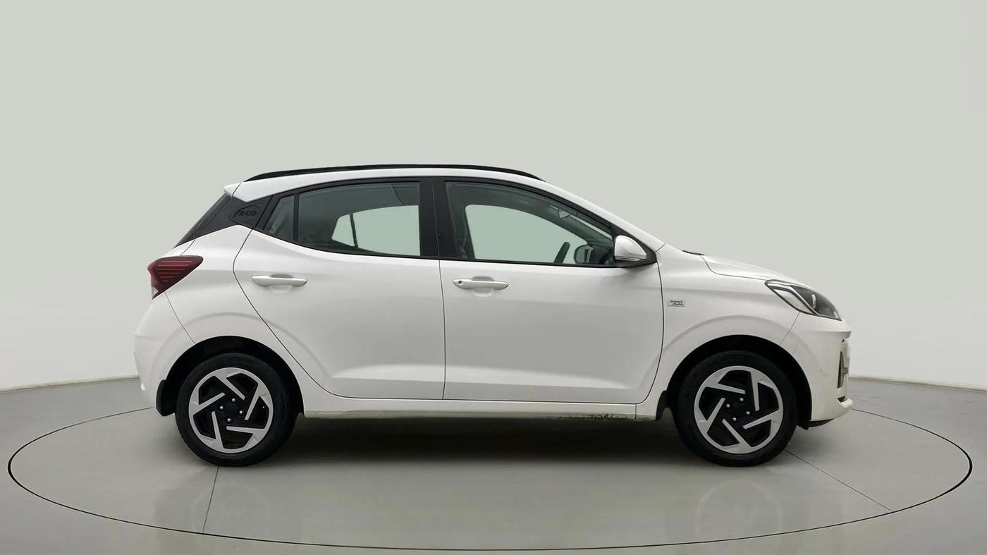 2023 Hyundai GRAND I10 NIOS SPORTZ AMT 1.2 KAPPA VTVT, Petrol, Automatic, 8,031 km, Right Side View