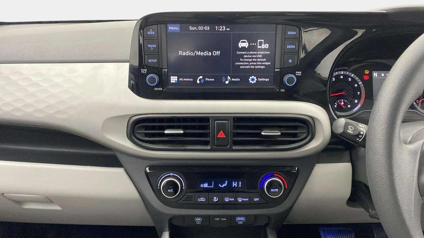 2023 Hyundai GRAND I10 NIOS SPORTZ AMT 1.2 KAPPA VTVT, Petrol, Automatic, 8,031 km, Air Conditioner