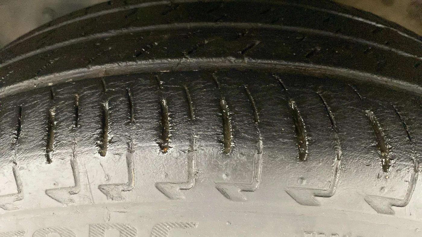 2020 Maruti IGNIS ZETA 1.2, CNG, Manual, 41,442 km, Left Front Tyre Tread