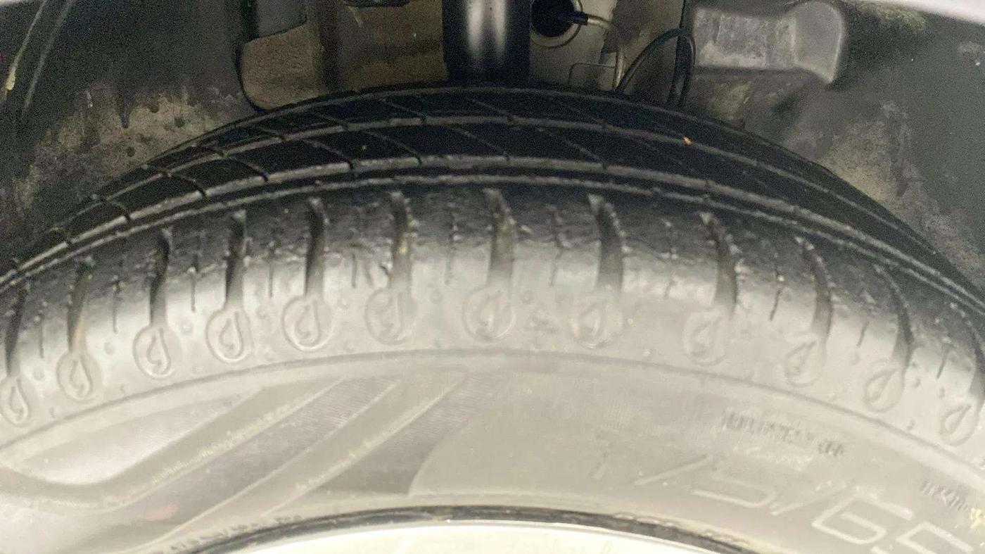 2022 Tata TIGOR XMA PETROL, Petrol, Automatic, 60,550 km, Right Front Tyre Tread
