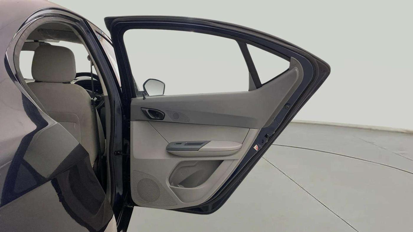 2022 Tata TIGOR XMA PETROL, Petrol, Automatic, 60,550 km, RHS Rear Door