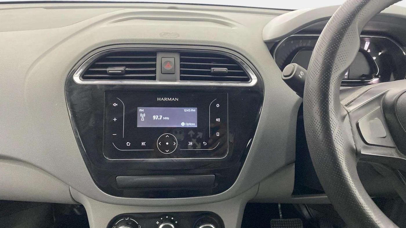 2022 Tata TIGOR XMA PETROL, Petrol, Automatic, 60,550 km, Air Conditioner