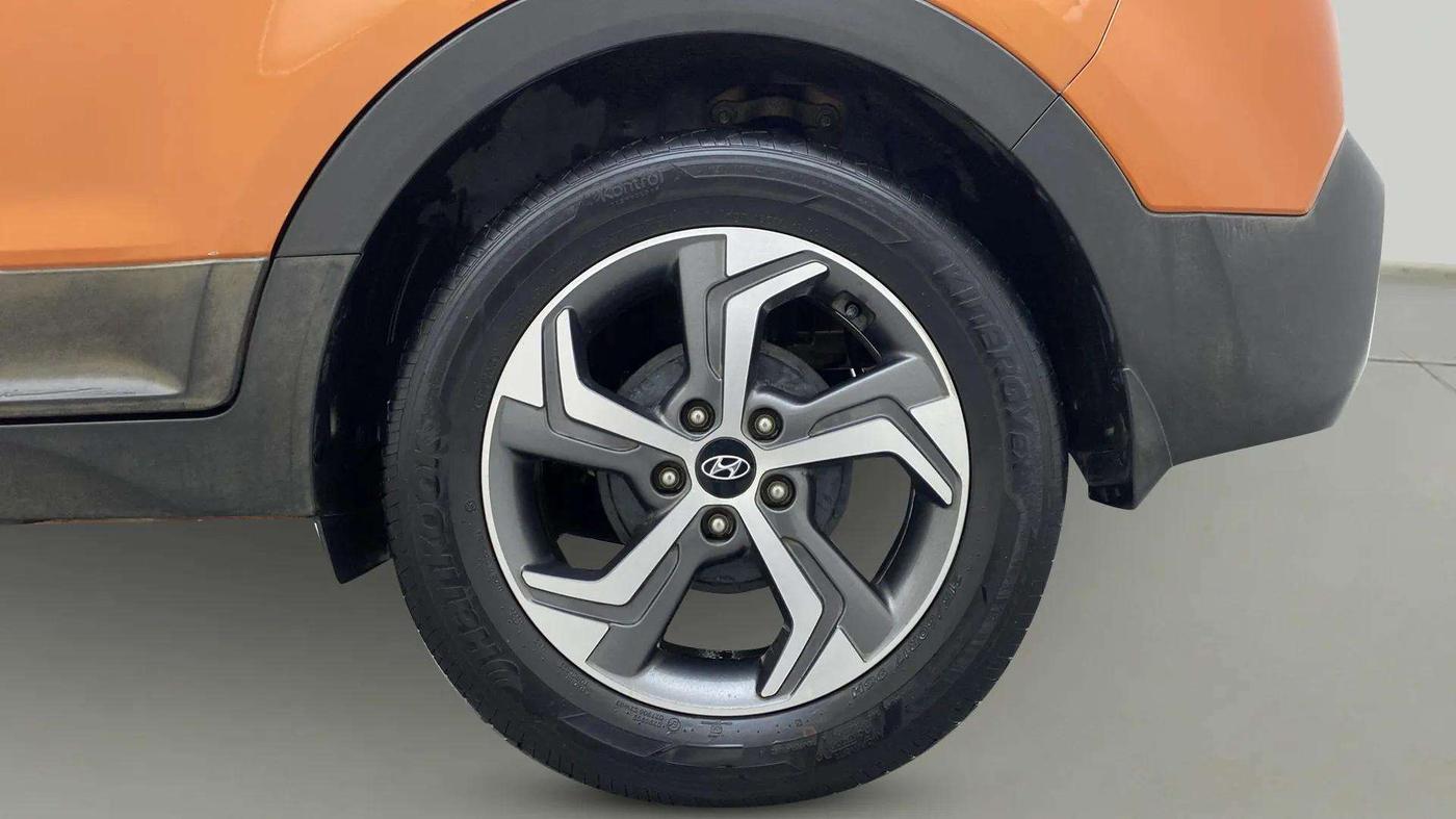 2019 Hyundai Creta SX AT 1.6 PETROL, Petrol, Automatic, 29,984 km, Left Rear Wheel