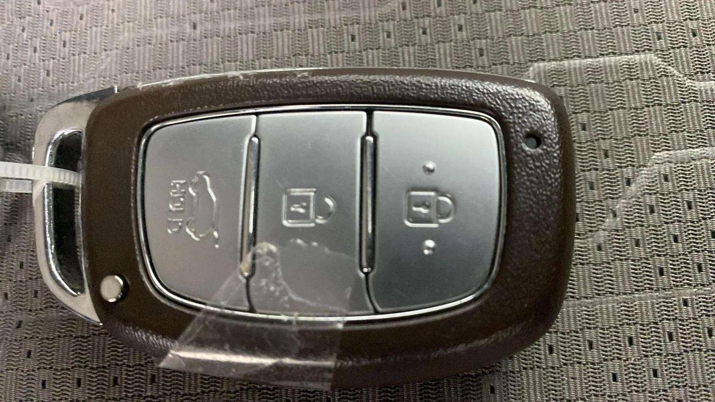 2019 Hyundai Creta SX AT 1.6 PETROL, Petrol, Automatic, 29,984 km, Key Close Up