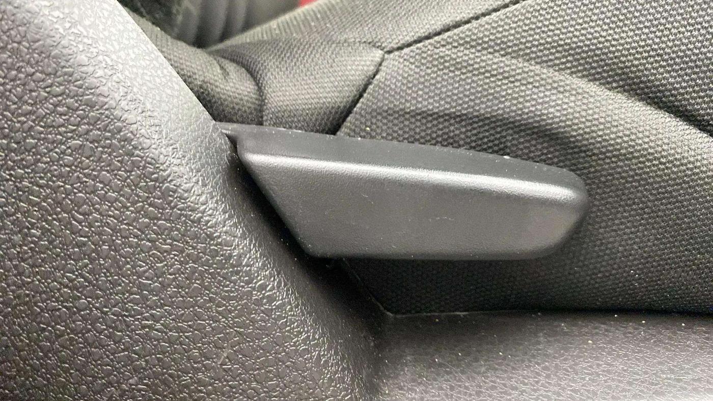 2018 Renault Duster RXS PETROL, Petrol, Manual, 27,650 km, Driver Side Adjustment Panel