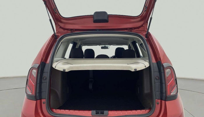 2018 Renault Duster RXS PETROL, Petrol, Manual, 27,650 km, Boot Inside