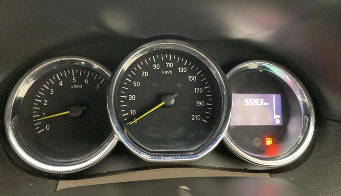 2018 Renault Duster RXS PETROL, Petrol, Manual, 27,650 km, Odometer Image
