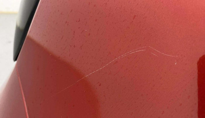 2018 Renault Duster RXS PETROL, Petrol, Manual, 27,650 km, Right quarter panel - Paint has minor damage
