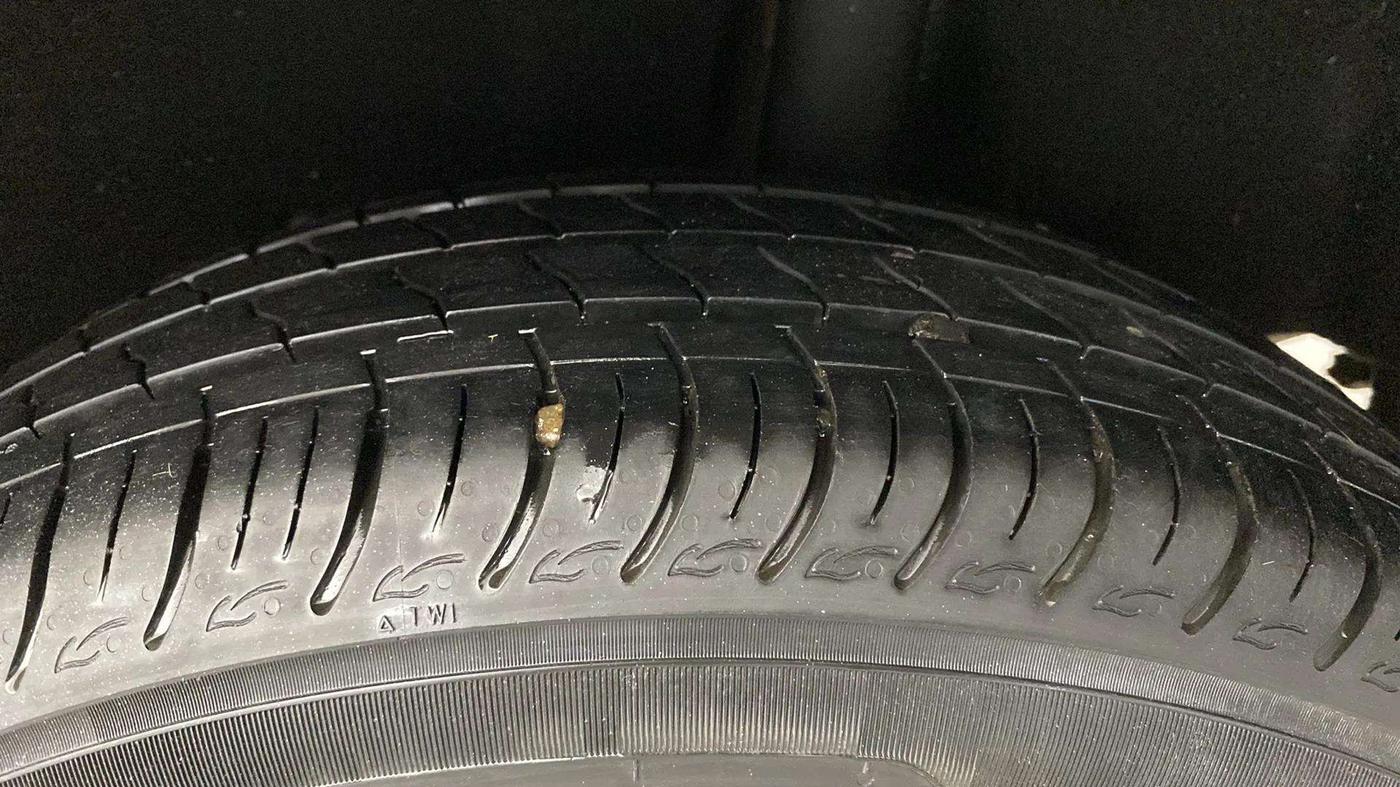 2021 Maruti Baleno SIGMA PETROL 1.2, Petrol, Manual, 13,710 km, Left Rear Tyre Tread