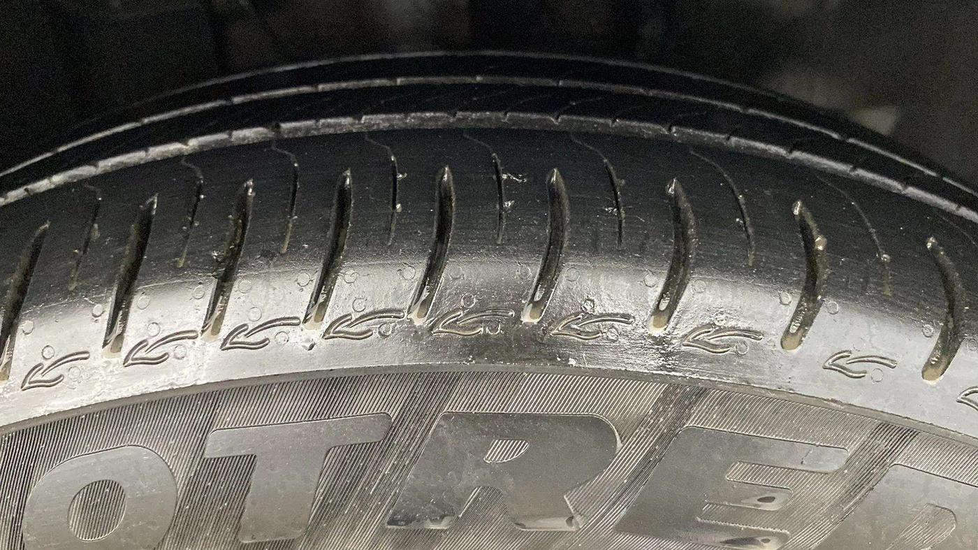 2021 Tata ALTROZ XZ DIESEL, Diesel, Manual, 50,283 km, Right Front Tyre Tread