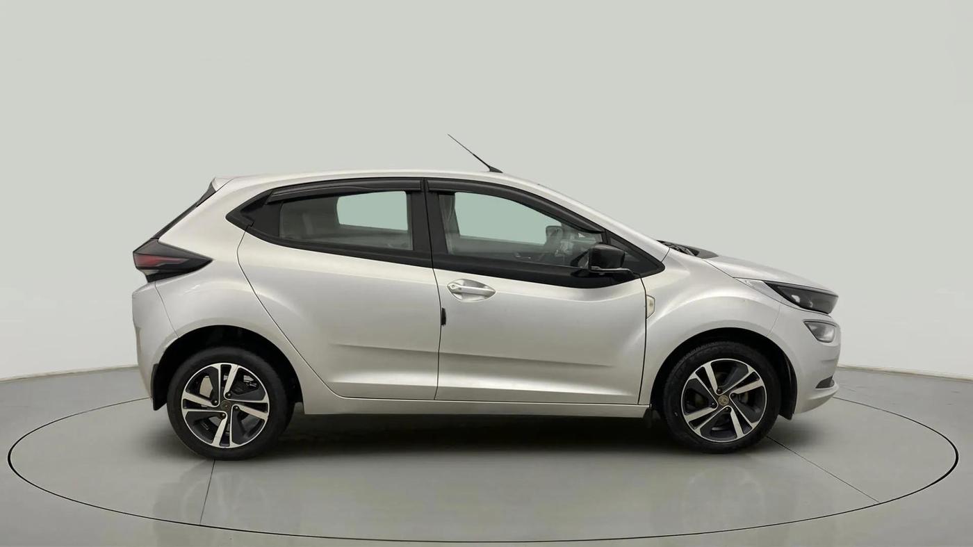 2021 Tata ALTROZ XZ DIESEL, Diesel, Manual, 50,283 km, Right Side View