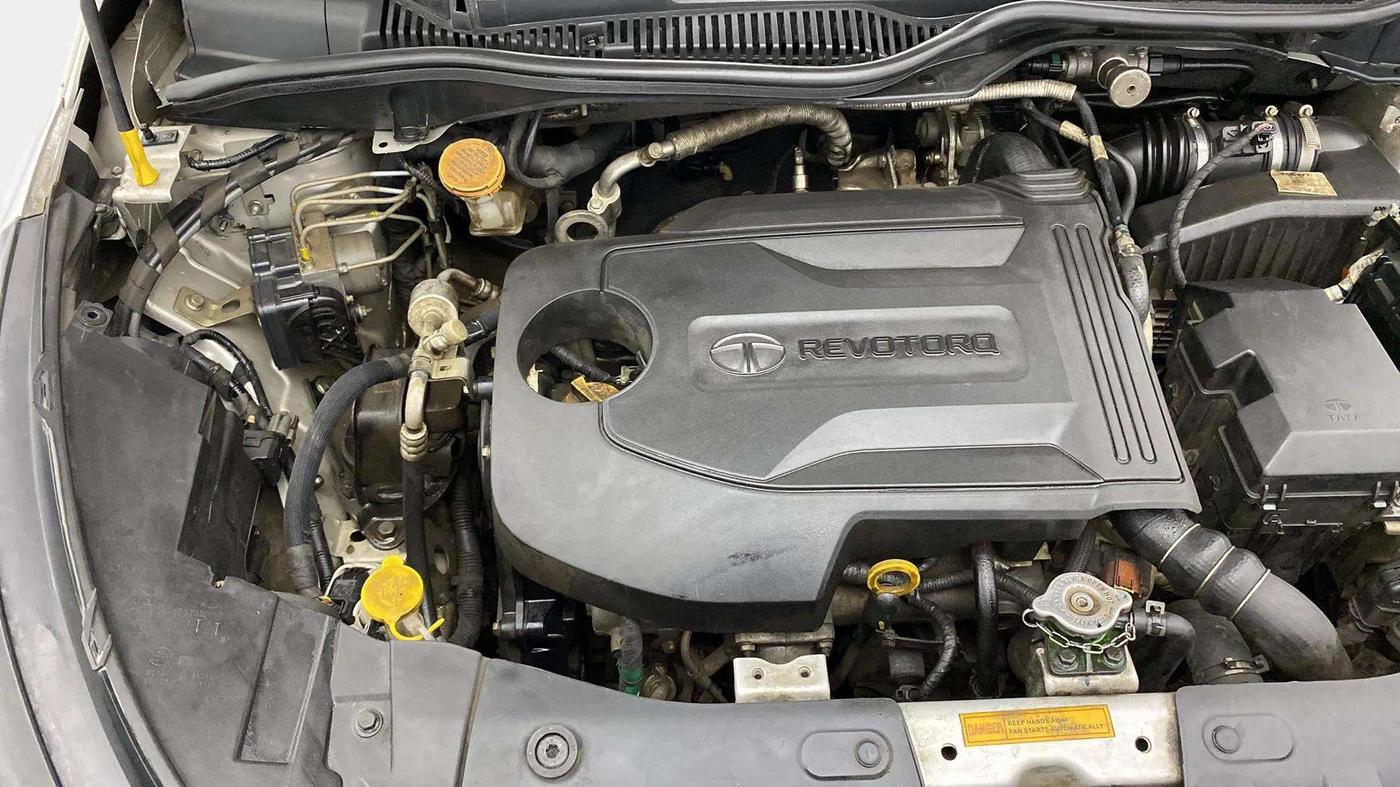 2021 Tata ALTROZ XZ DIESEL, Diesel, Manual, 50,283 km, Engine View - Right