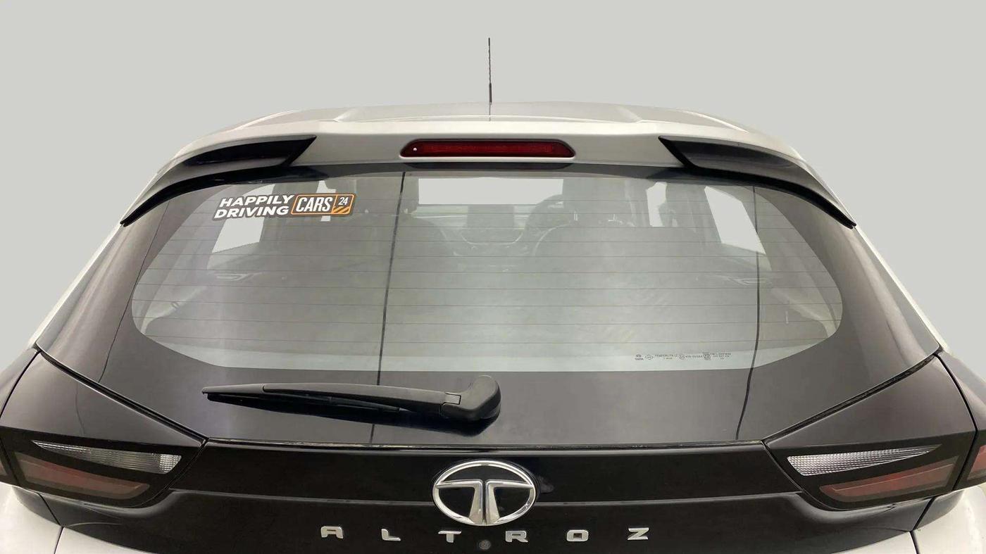 2021 Tata ALTROZ XZ DIESEL, Diesel, Manual, 50,283 km, Rear Windshield