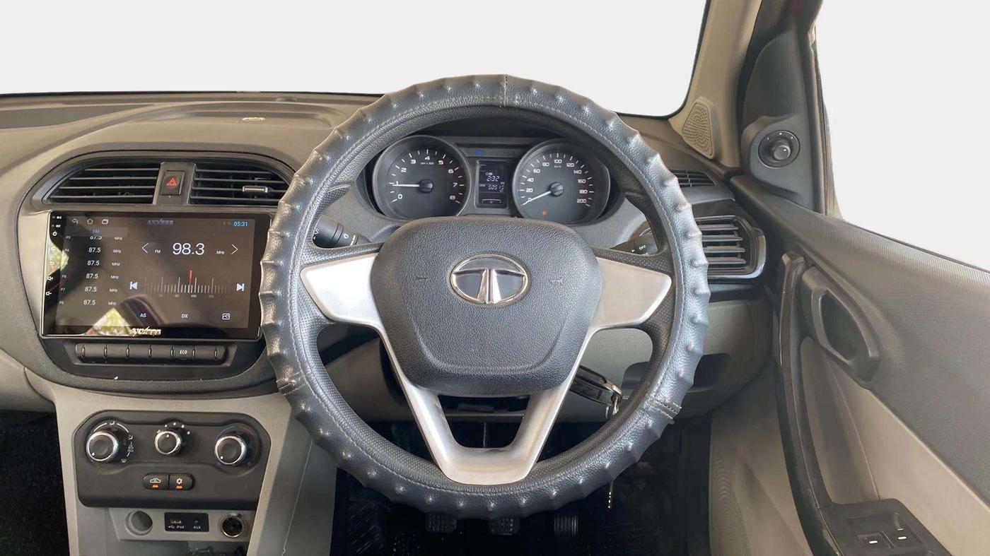 2016 Tata Tiago XT PETROL, Petrol, Manual, 50,520 km, Steering Wheel Close Up
