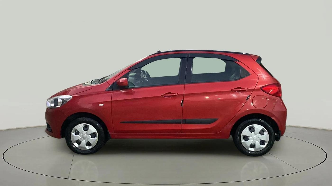 2016 Tata Tiago XT PETROL, Petrol, Manual, 50,520 km, Left Side