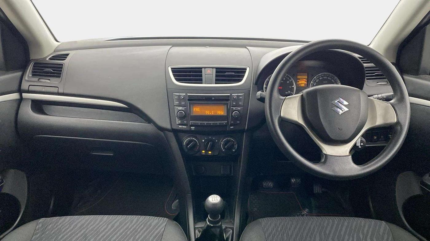 2016 Maruti Swift VXI, Petrol, Manual, 52,556 km, Dashboard