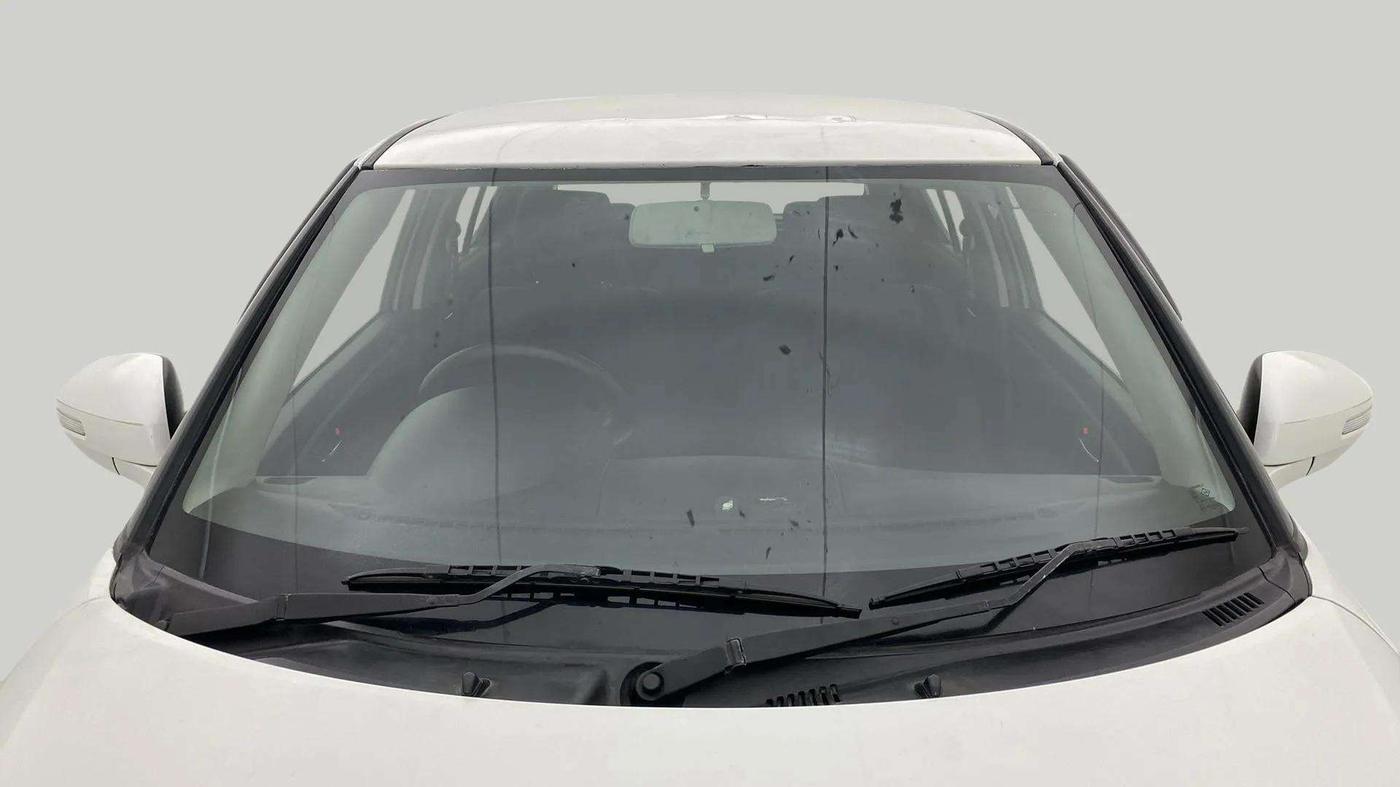 2016 Maruti Swift VXI, Petrol, Manual, 52,556 km, Front Windshield