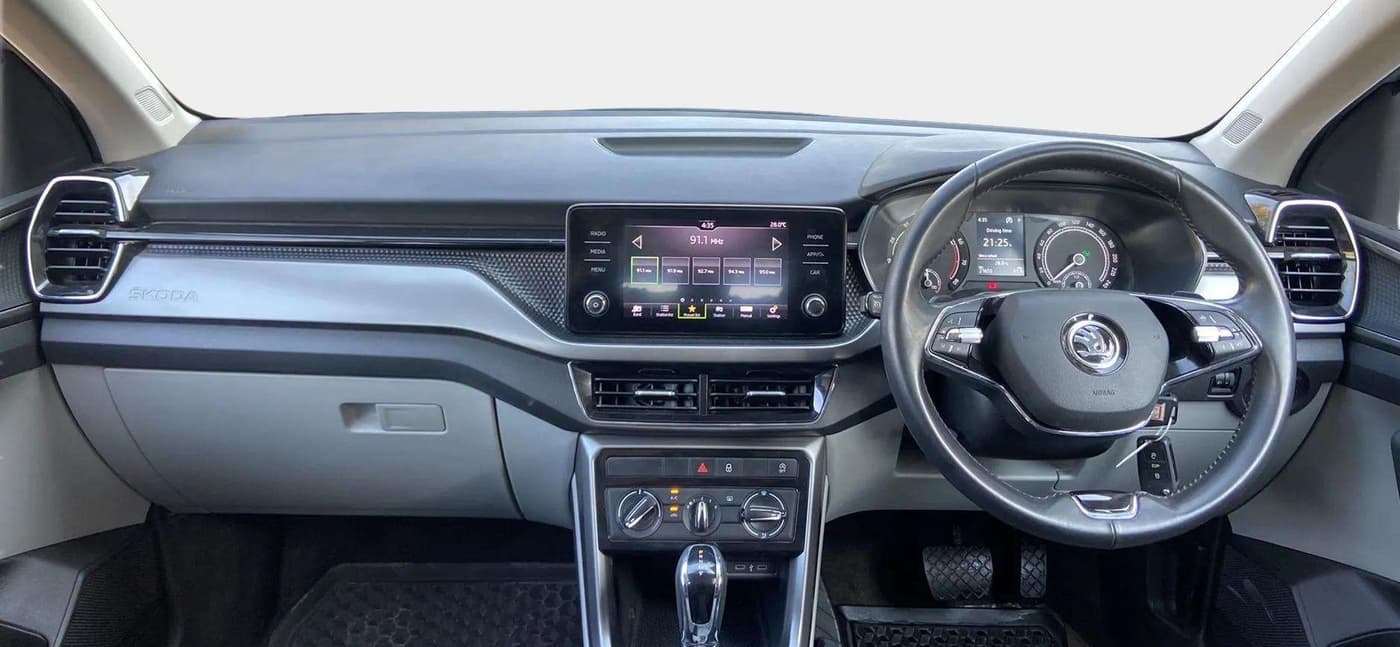 2022 Skoda KUSHAQ AMBITION 1.0L TSI AT, Petrol, Automatic, 21,749 km, Dashboard