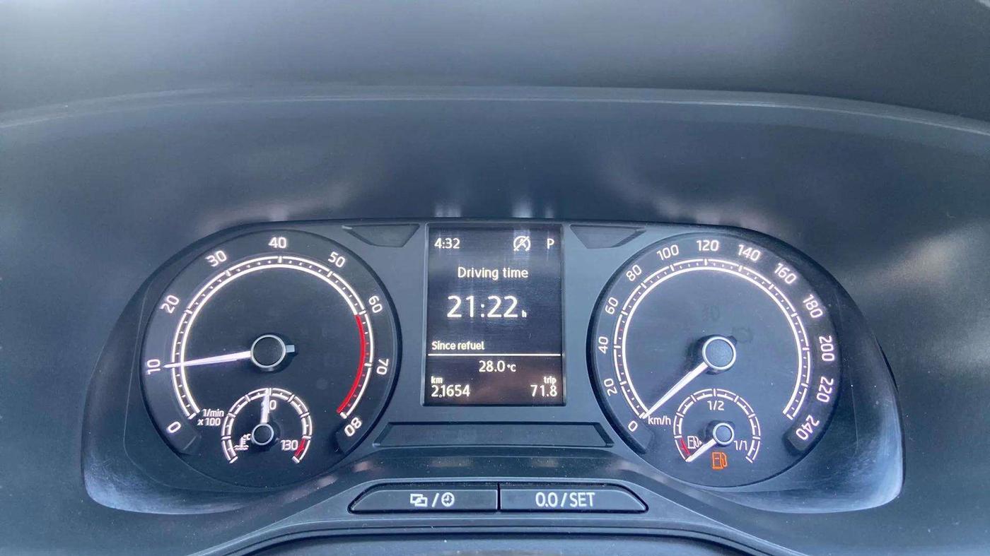 2022 Skoda KUSHAQ AMBITION 1.0L TSI AT, Petrol, Automatic, 21,749 km, Odometer Image