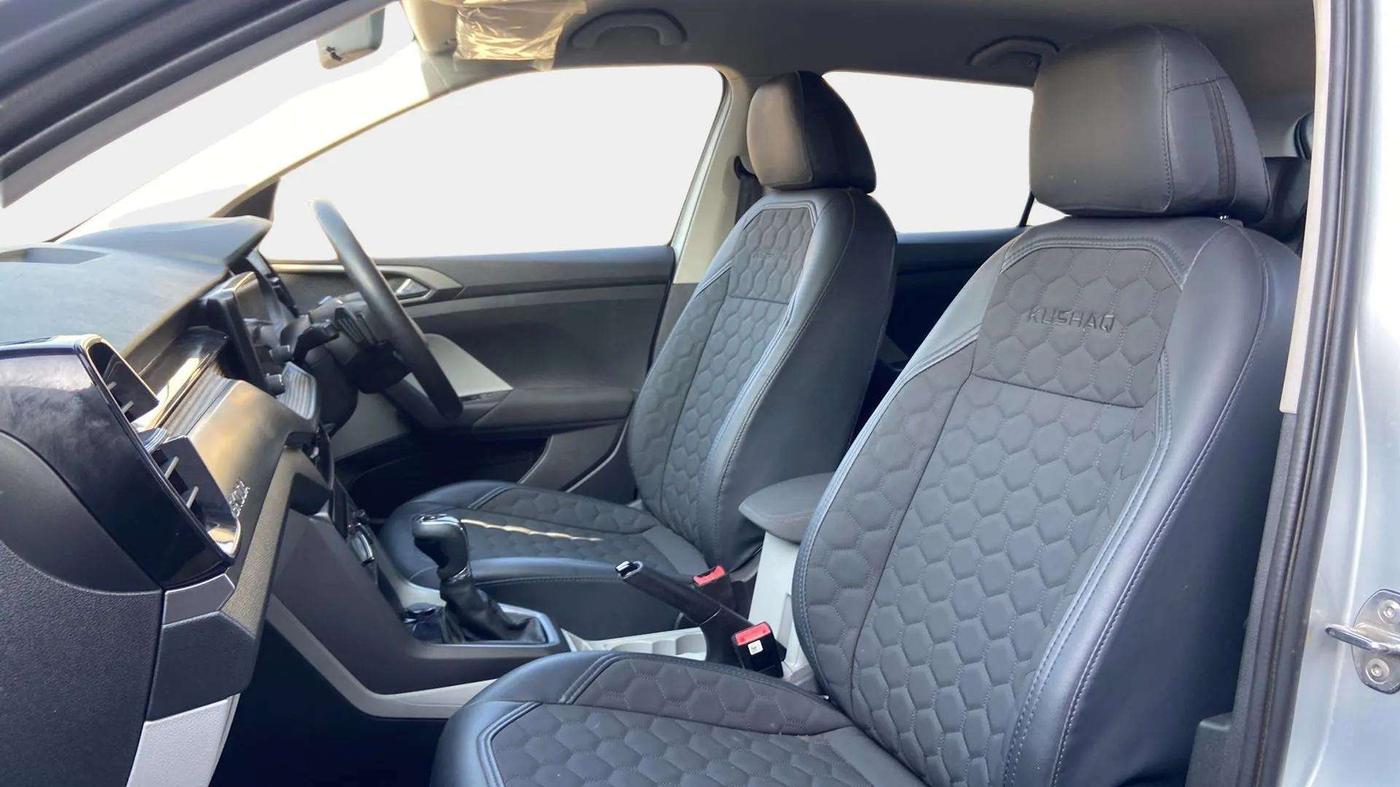 2022 Skoda KUSHAQ AMBITION 1.0L TSI AT, Petrol, Automatic, 21,749 km, Right Side Front Door Cabin