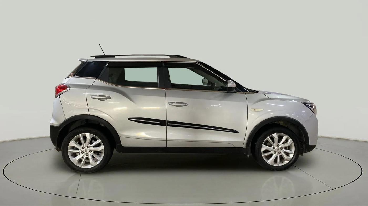 2021 Mahindra XUV300 W6 1.5 Diesel, Diesel, Manual, 38,074 km, Right Side View
