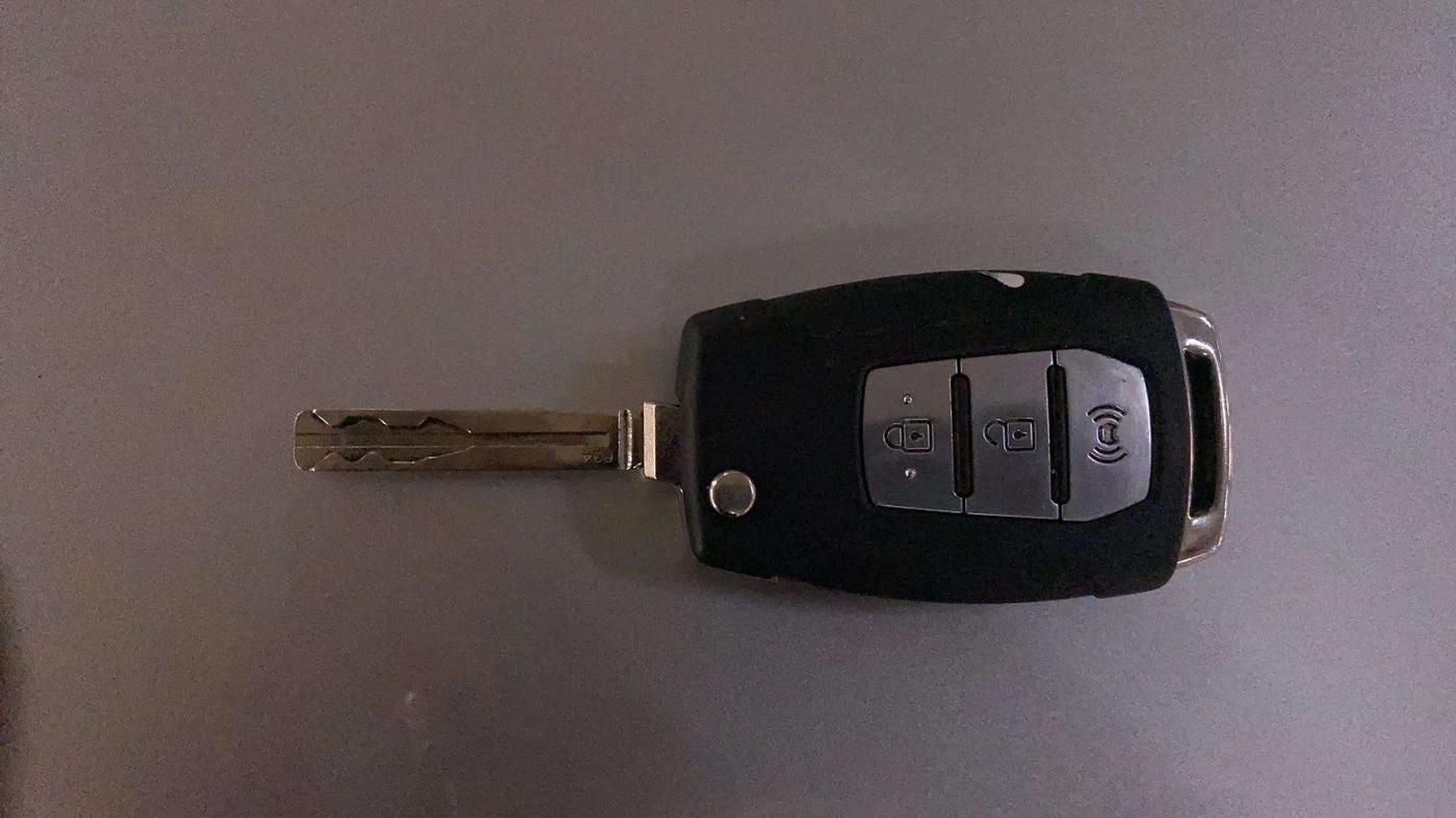 2021 Mahindra XUV300 W6 1.5 Diesel, Diesel, Manual, 38,074 km, Key Close Up